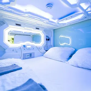 Capsulehotel Space - Downtown, Wenen