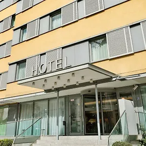 Hotel Courtyard Schönbrunn, Wien