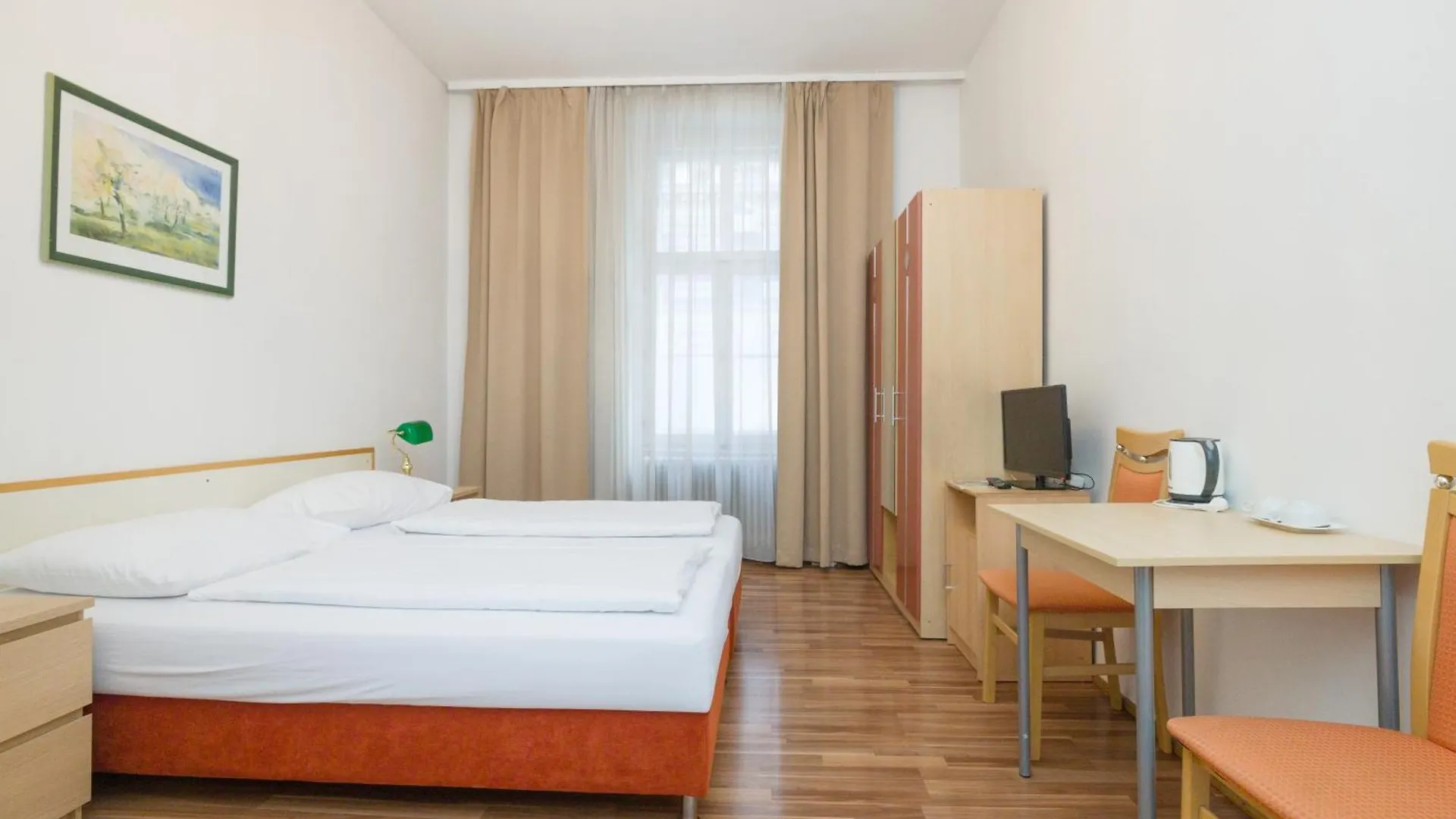 Pension Votiv Viena
