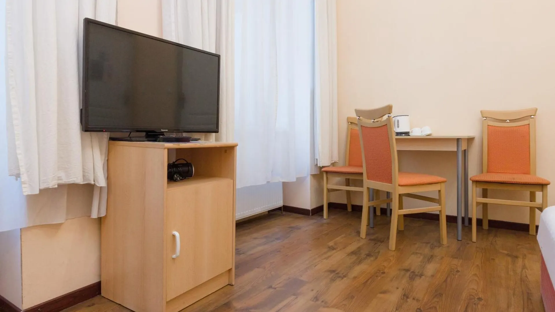 Pension Votiv Viena Austria